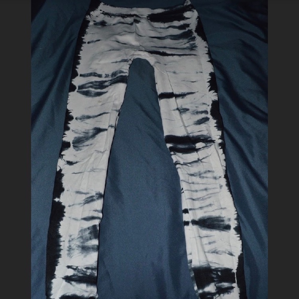 Size small Tie dye leggings long length